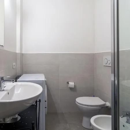 Cozy & Comfy Apt In Navigli Area Mailand Exterior foto