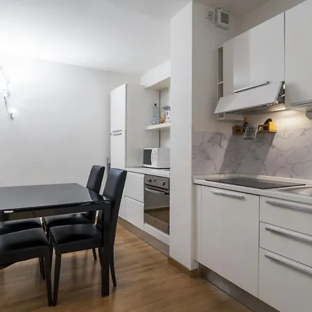 Cozy & Comfy Apt In Navigli Area Mailand Exterior foto