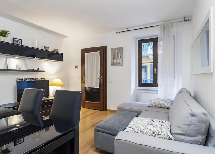 Cozy & Comfy Apt In Navigli Area